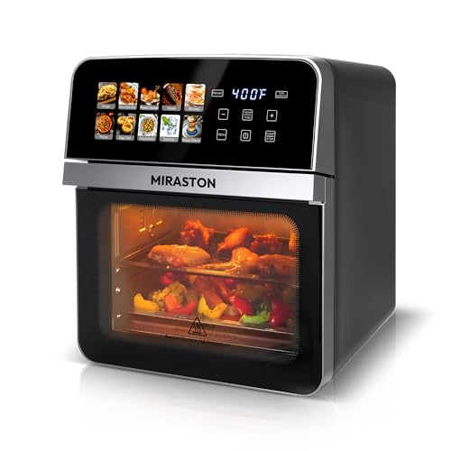 MIRASTON 10QT Air Fryer Toaster Ofen Kombi, schwarz und silber, auf einer Küchenarbeitsplatte mit gebratenem Hähnchen und Gemüse.