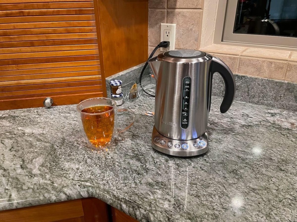 Breville BKE820XL IQ Kettle Electric Review: Is It Worth It?