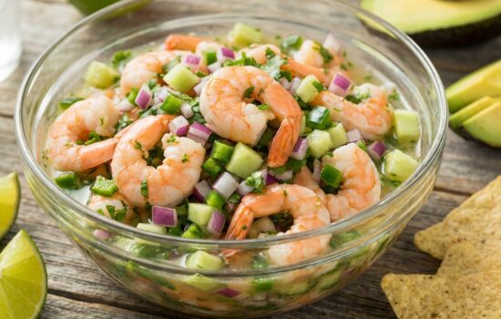 Ceviche de Crevettes Cuites Facile : Frais, Acidulé et Sans Poisson Cru (Idéal pour Tous)